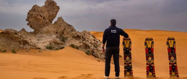 Mleiha Sandsurfer Sandboarding & SUV