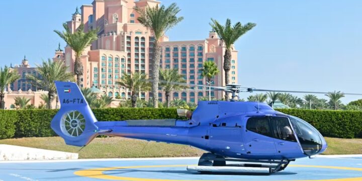 Helicopter Tour of Dubai: From Atlantis, The Palm